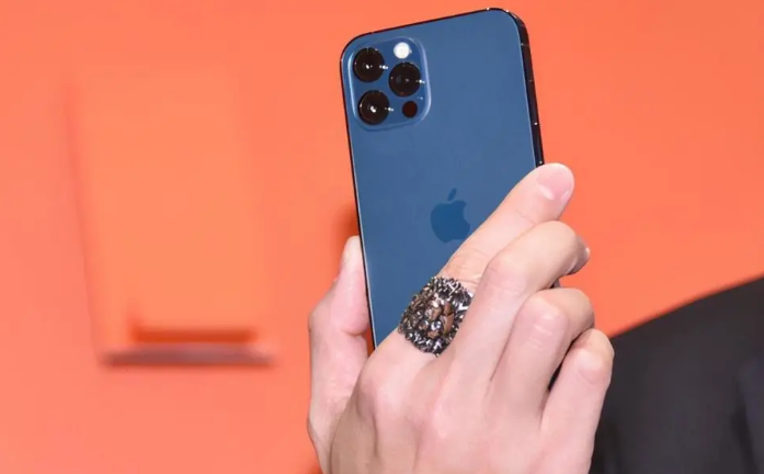 英德苹果手机维修分享iPhone12系列重启方法教程 